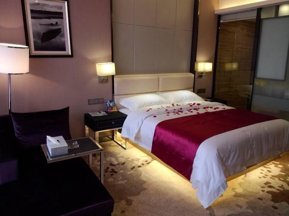 Chengdu Hello Hotel Shuangliu Exterior photo